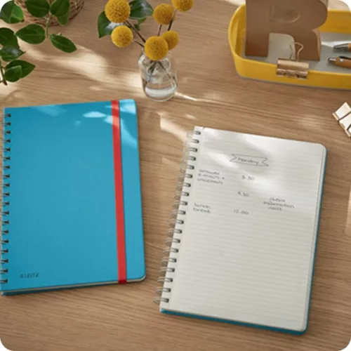 Spirálfüzet vonalas LEITZ B/5 80 lapos Cosy Soft Touch keményfedeles nyugodtkék