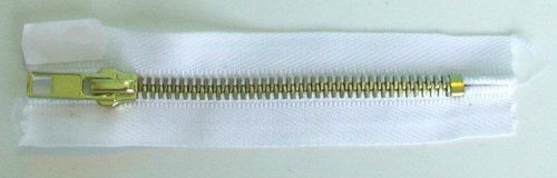 Cipzár, 10cm fekete