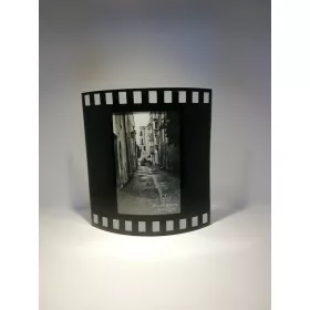 Képkeret filmszalag jellegű, álló, 10x15 cm-es képnek