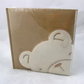   Fotóalbum, plüss macis, bedugós, memosávos, 10x15 cm / 200 db.